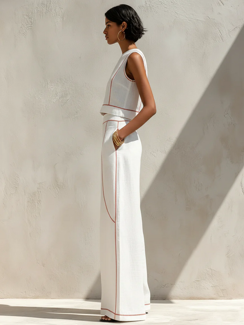 Conjunto de lino en contraste.